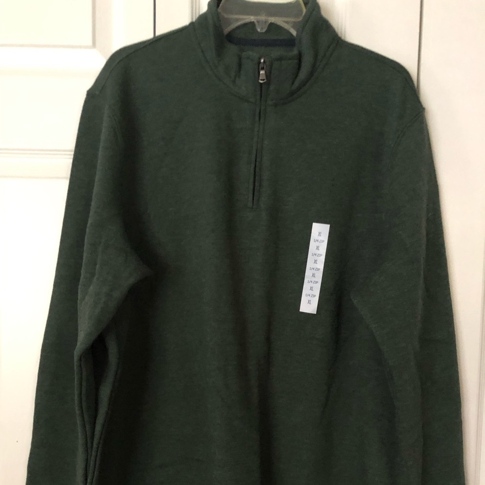Men’s “Croft & Barrow” Sweatshirt